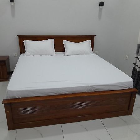 Alps Villa Jaffna Extérieur photo