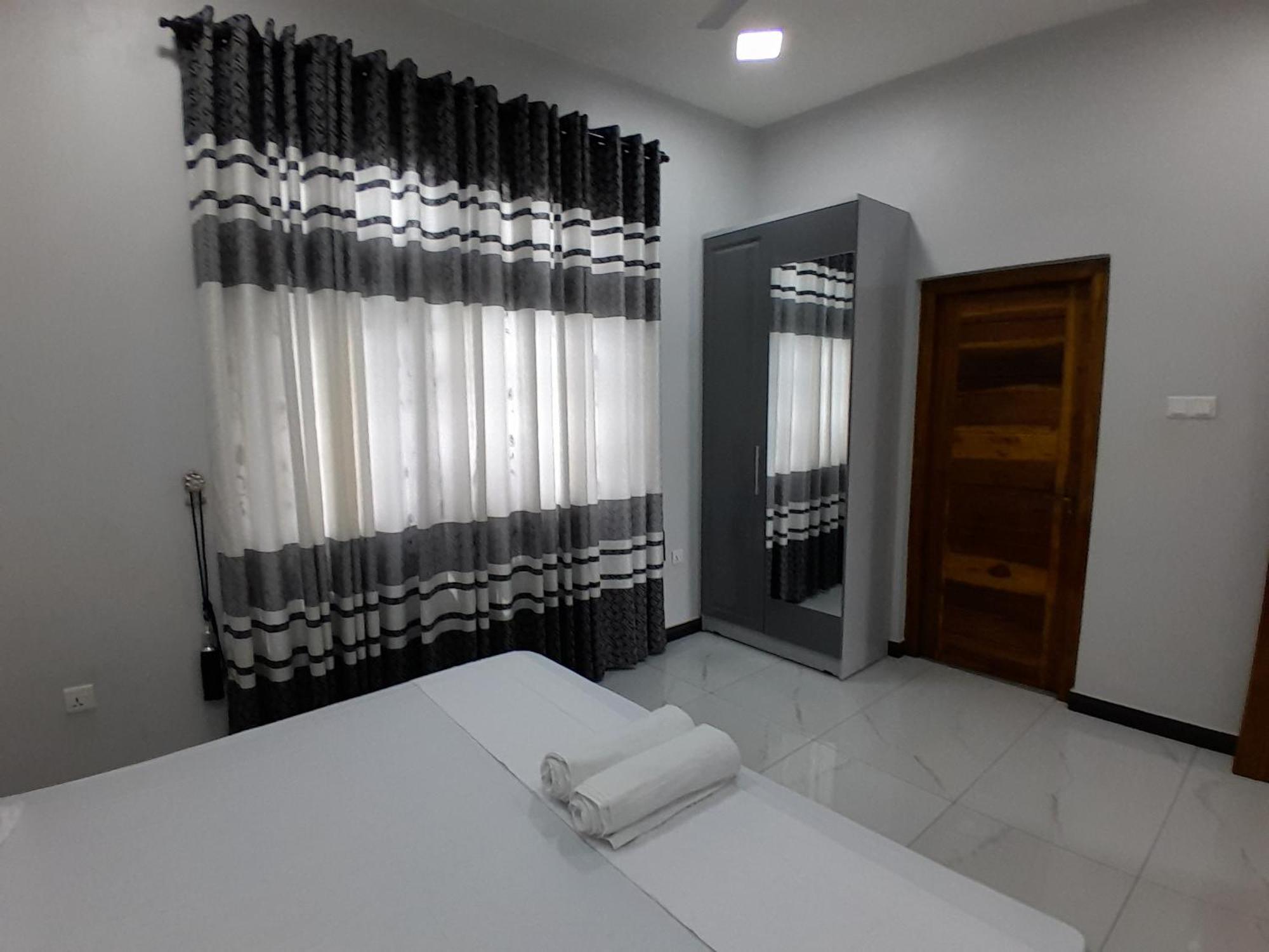 Alps Villa Jaffna Extérieur photo