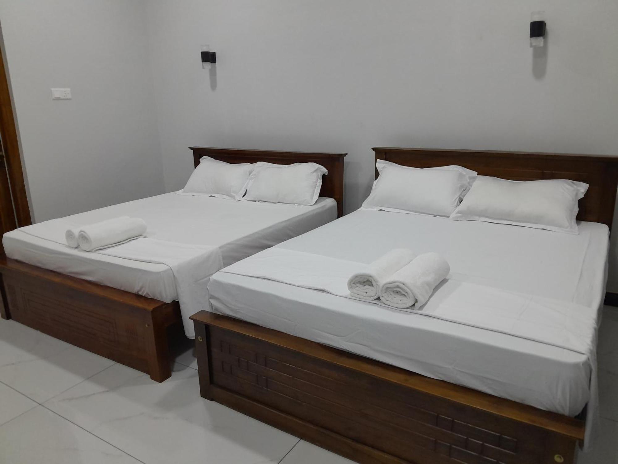 Alps Villa Jaffna Extérieur photo
