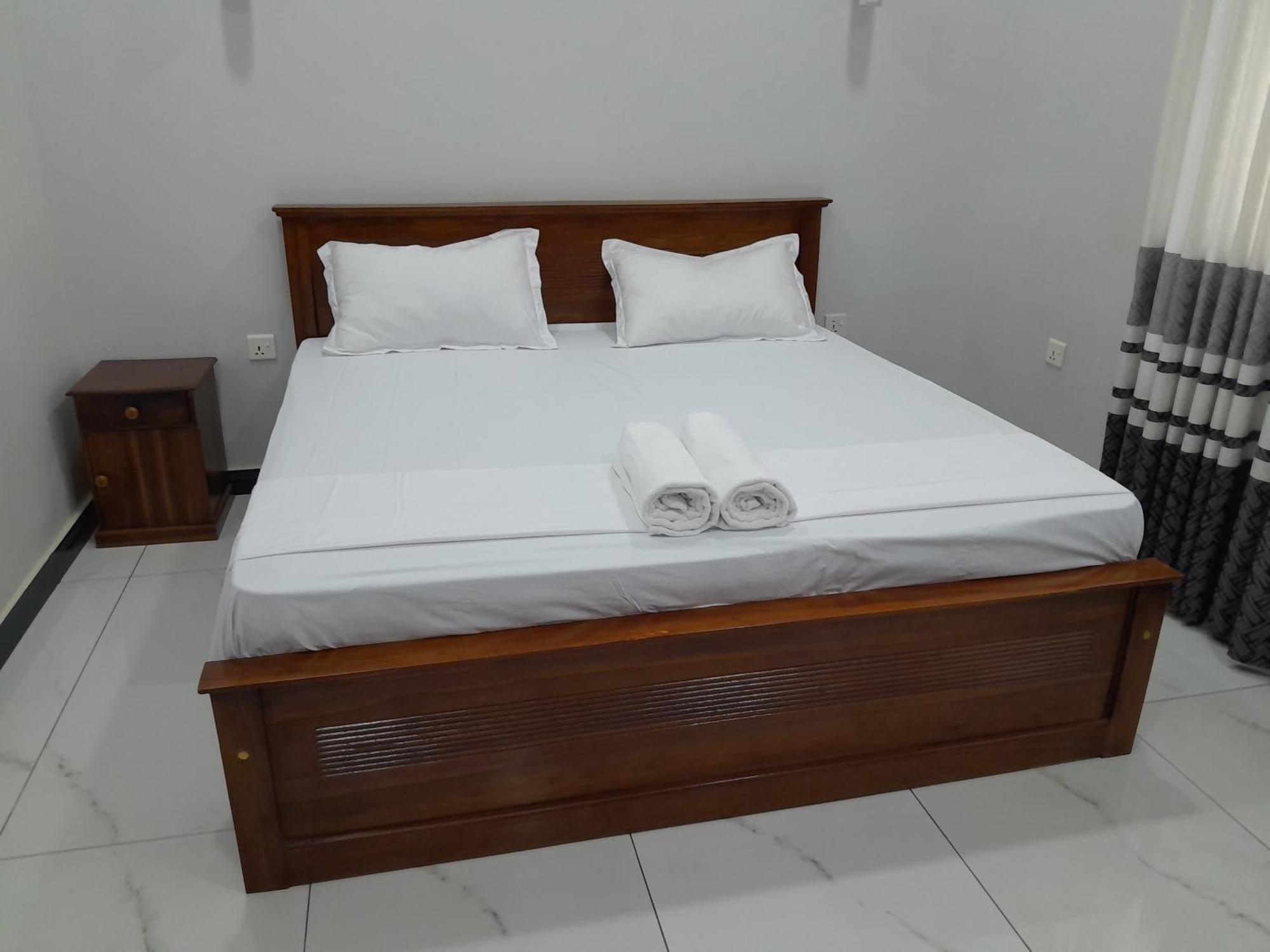 Alps Villa Jaffna Extérieur photo