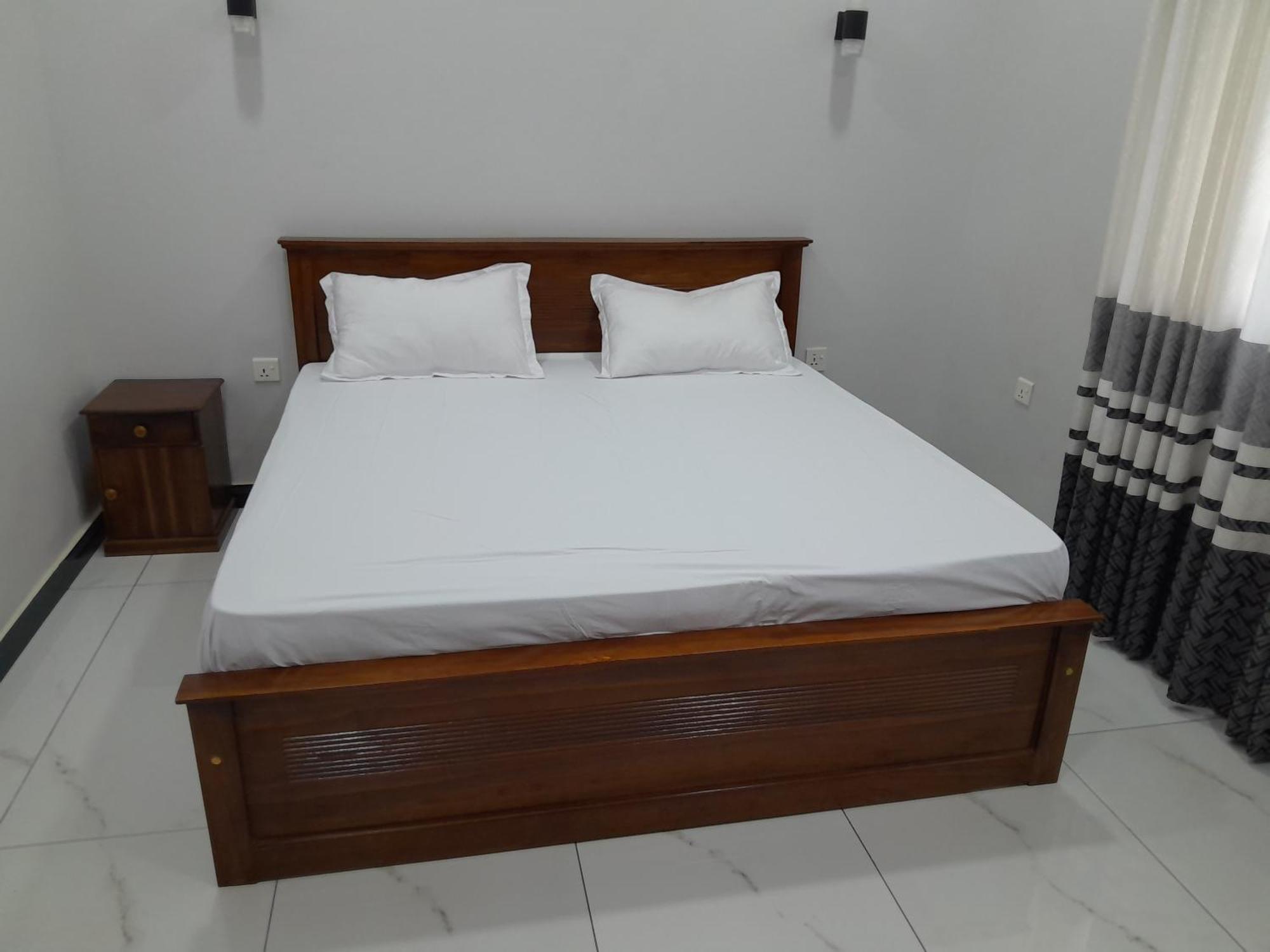 Alps Villa Jaffna Extérieur photo